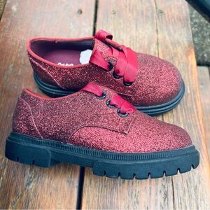 CAT & JACK RED GLITTER PHOEBE OXFORD SHOES SIZE  TODDLER 8 NEW
